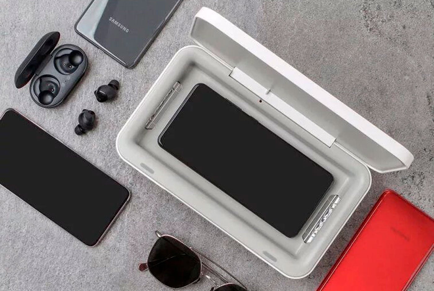 Caja Samsung para esterilizar teléfonos