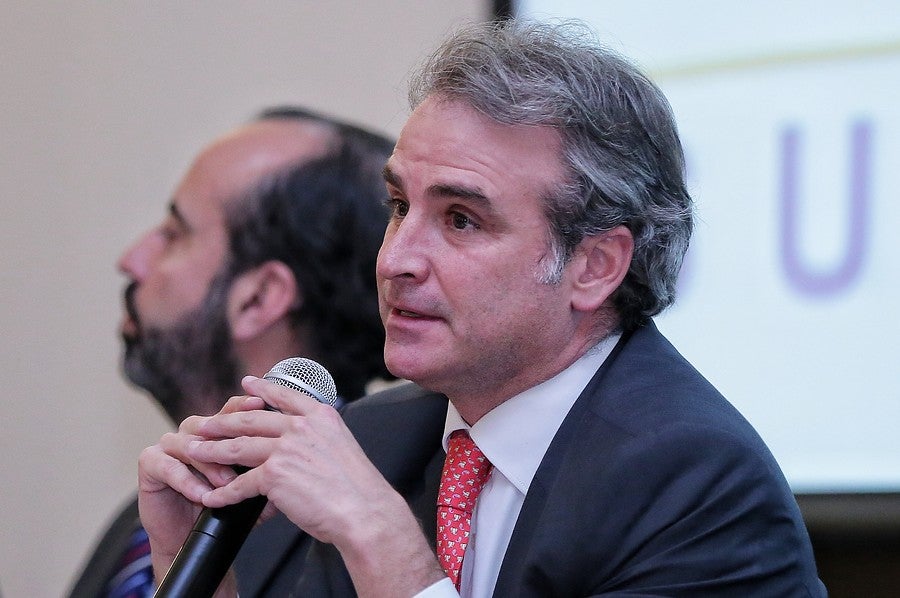 Pablo Felipe Robledo, SIC