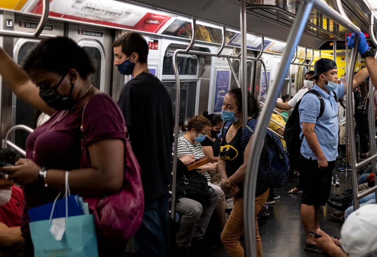 Coronavirus en Estados Unidos / metro de Nueva York