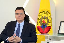 Exrector de Uniautónoma.