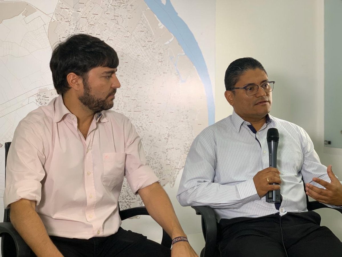 Secretario de Salud Humberto Mendoza