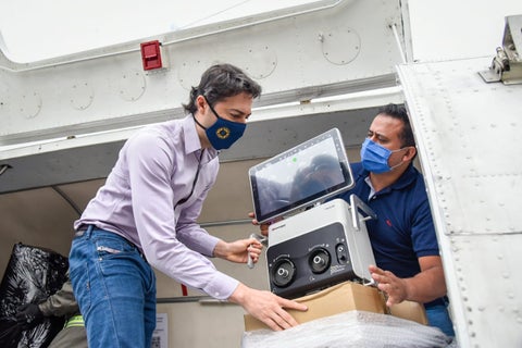 Llegan 100 ventiladores a Medellín