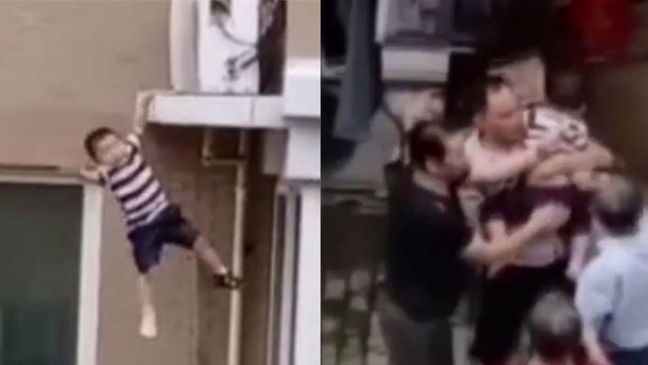 niño cae al vacuo