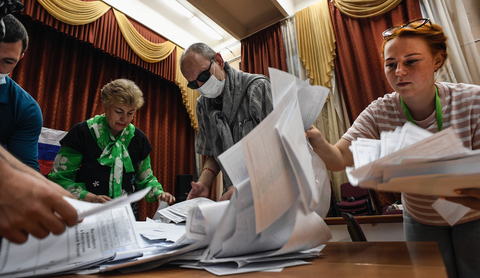 Votación del plebiscito en Rusia