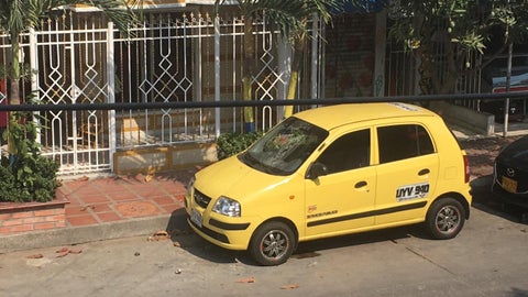 Gremios de taxistas requieren elementos de protección contra el COVID-19