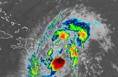 Tormenta Isaías