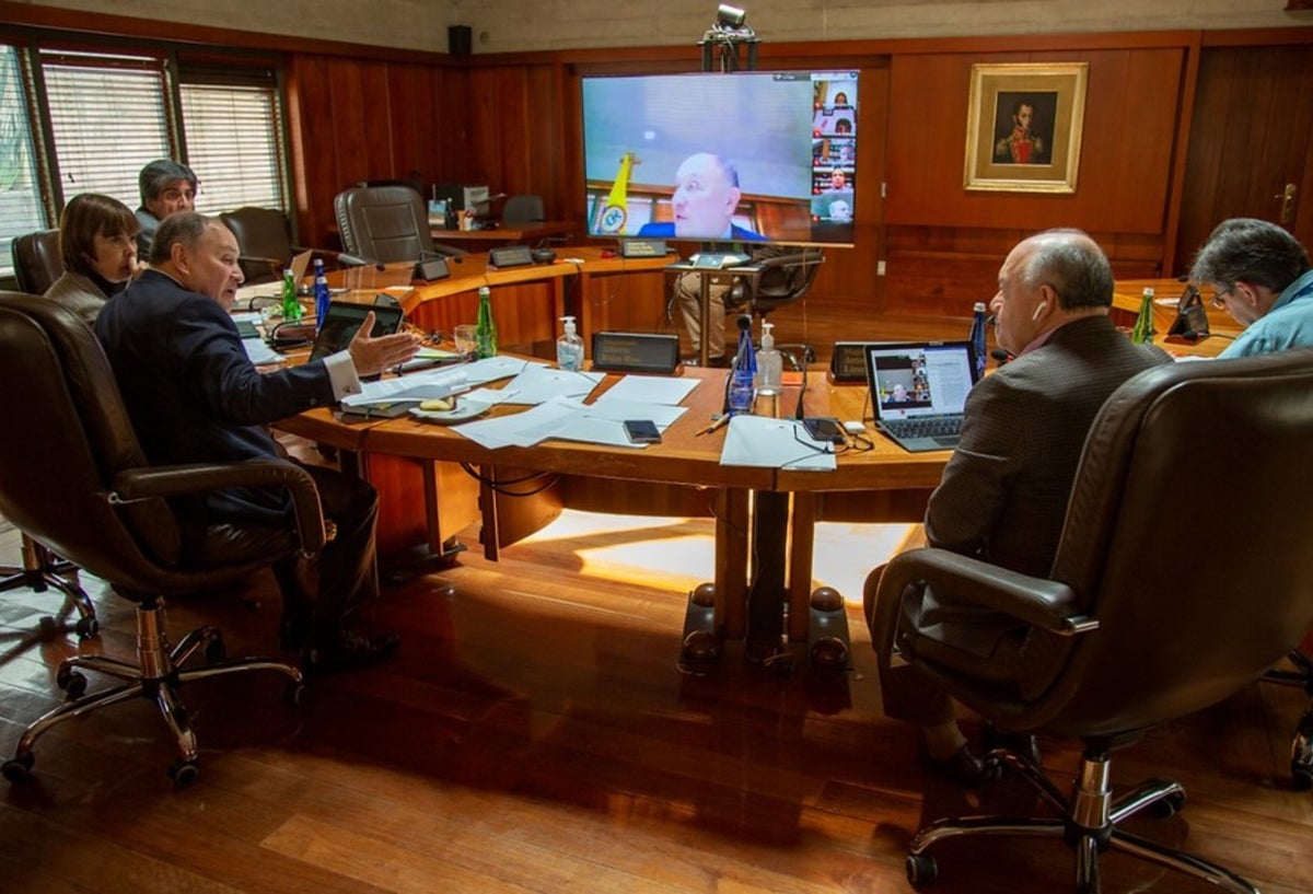 Corte Constitucional sesionando virtual
