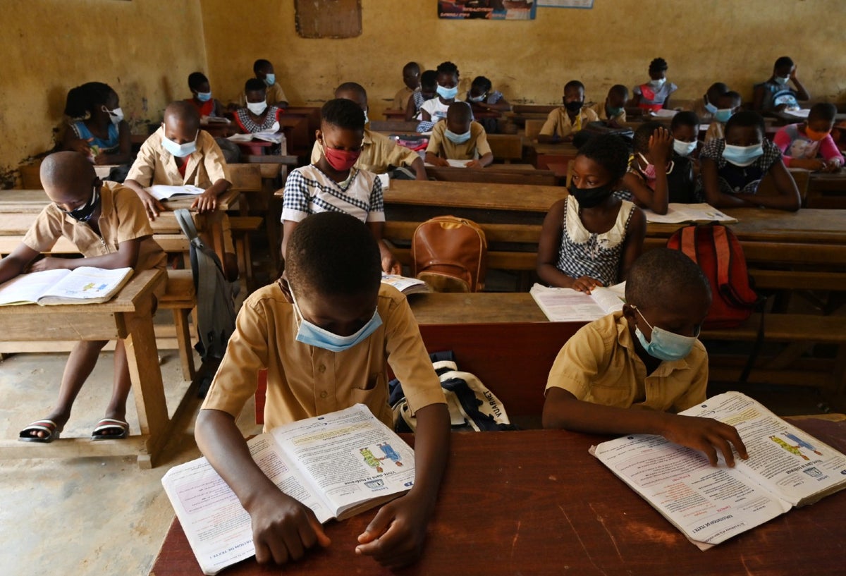 Regreso de niños a clases en medio de pandemia