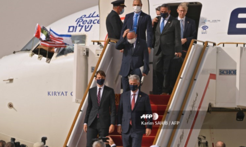 Primer vuelo comercial entre Israel y Emiratos Árabes Unidos