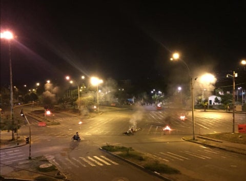 Con disturbios terminó marcha de antorchas, por intento de vandalizar el CAI ubicado en Puerto Rellena.