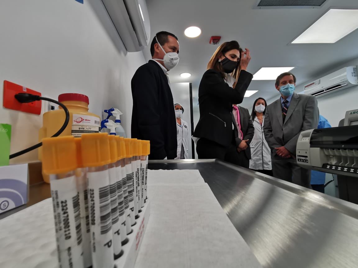 Laboratorio para pruebas Covid, en El Dorado