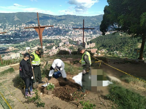 Exhuman los restos de 43 gatos en Medellín