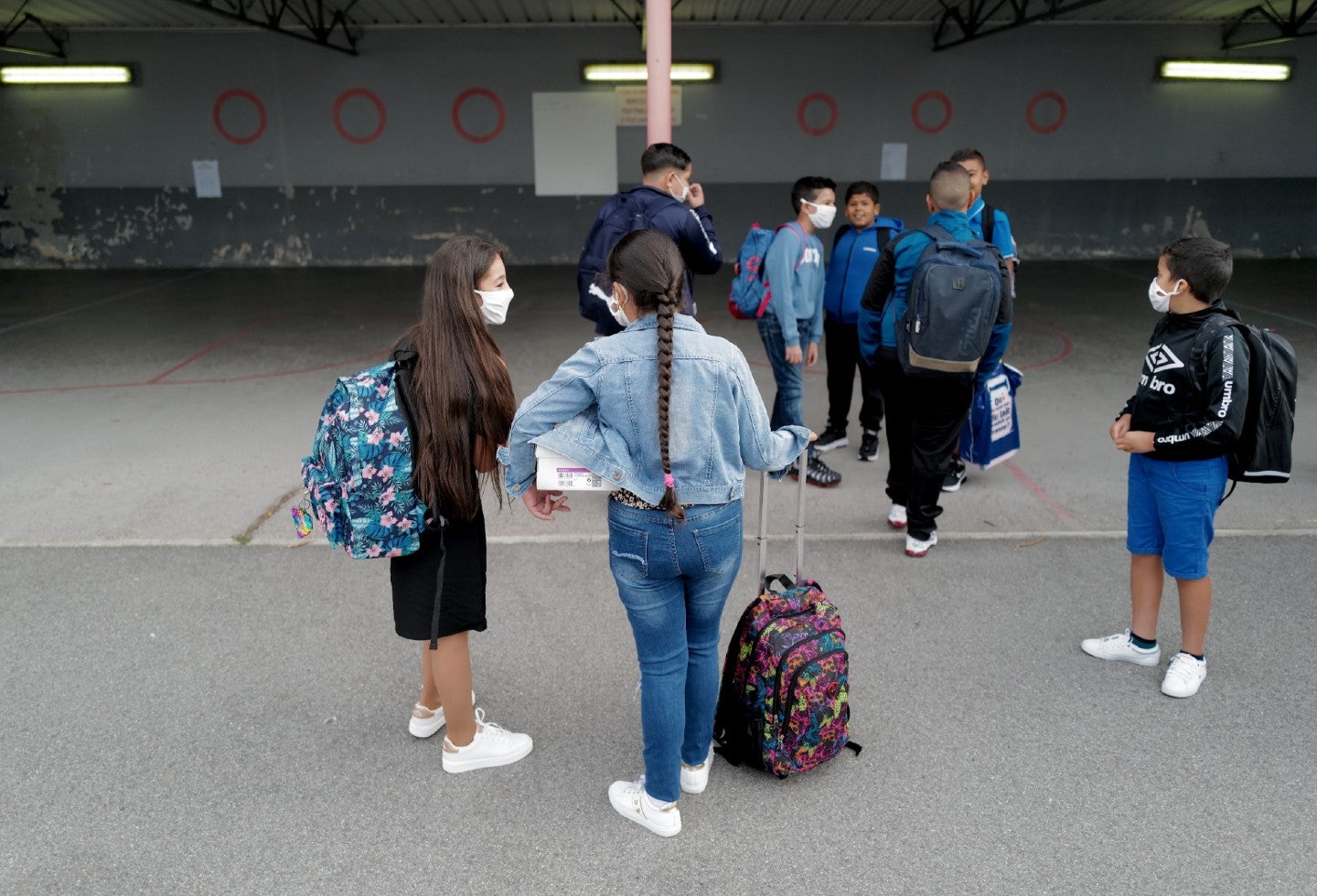 Regreso de niños a colegios