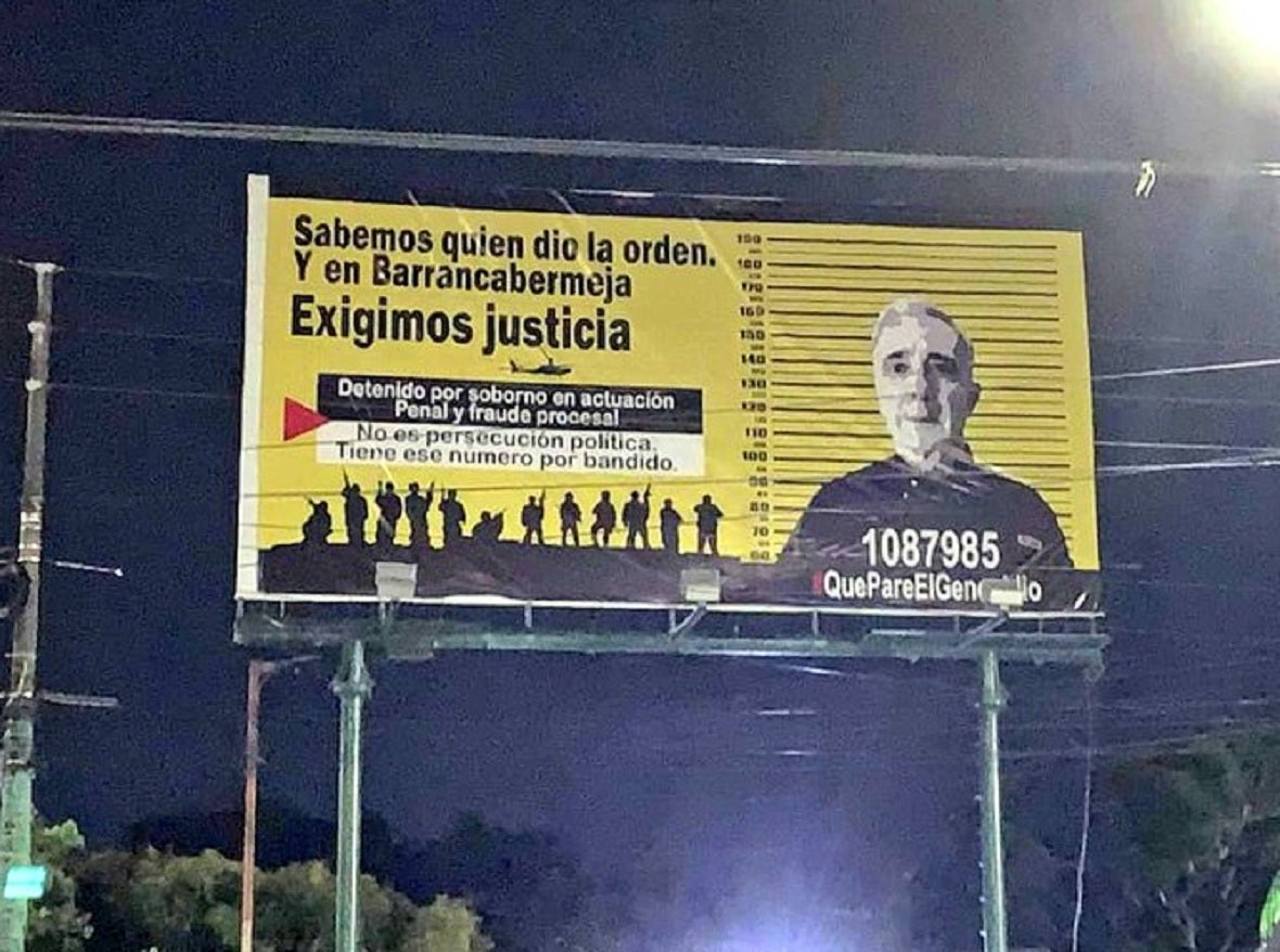 La ubicación de la valla fue estratégica porque está cerca de la zona comercial.