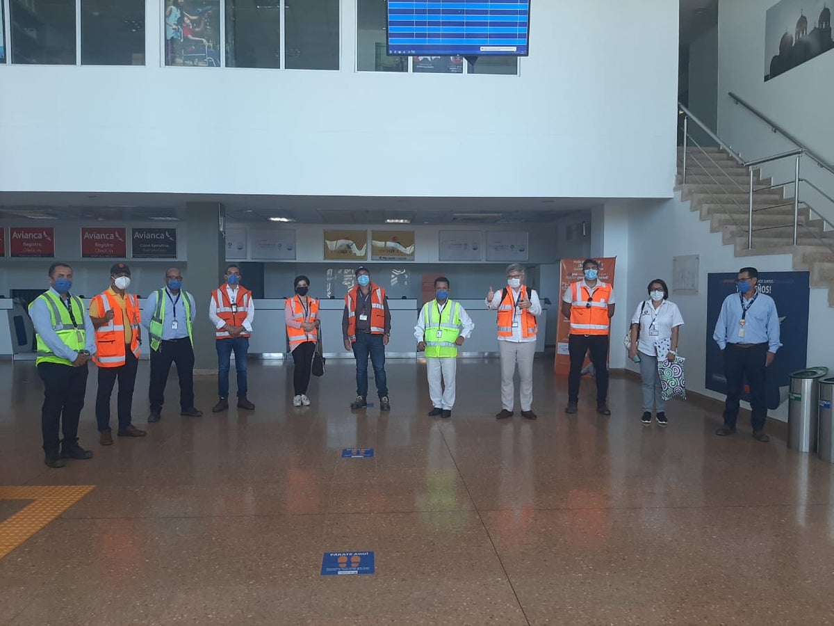 Visita de inspección a aeropuerto de Riohacha.
