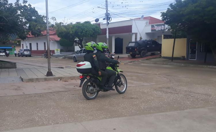 dos uniformados heridos en San Juan Nepomuceno