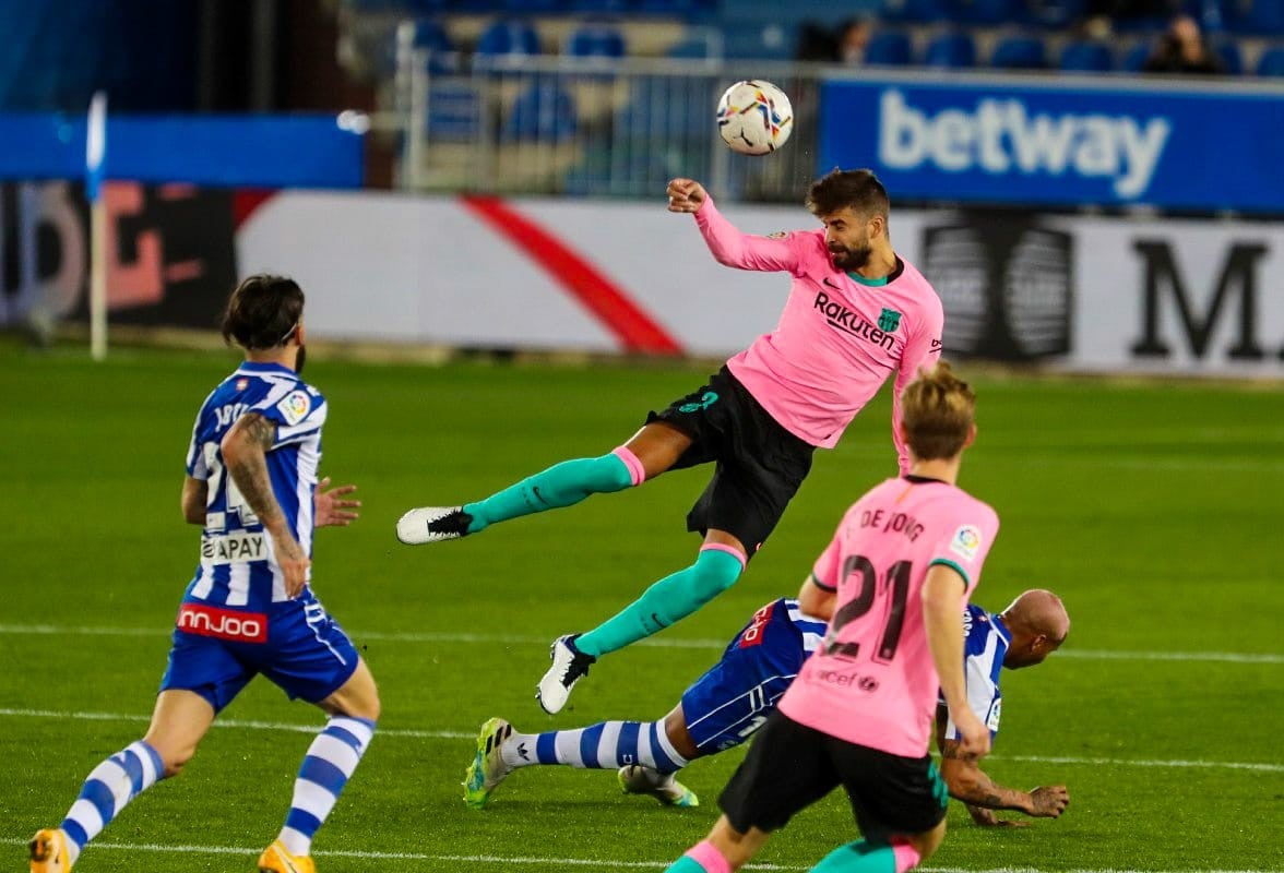 Barcelona Vs. Alaves - Liga Española - Gerard Piqué