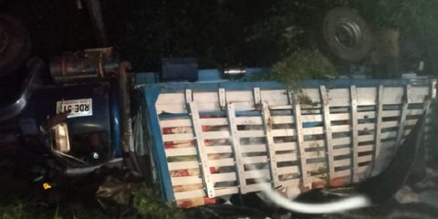 Camión volcado en Barranquilla
