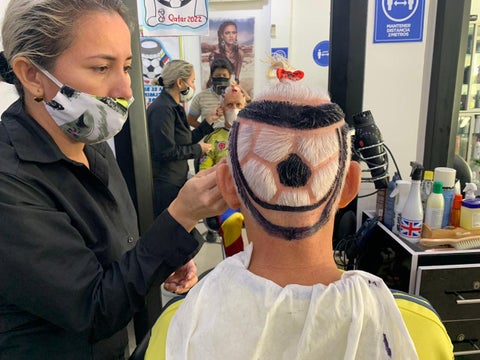 El Cole y su nuevo look para el juego de Colombia