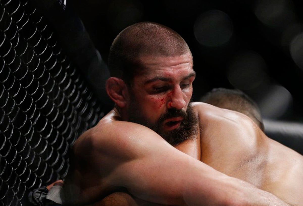 Court McGee, luchador de la UFC