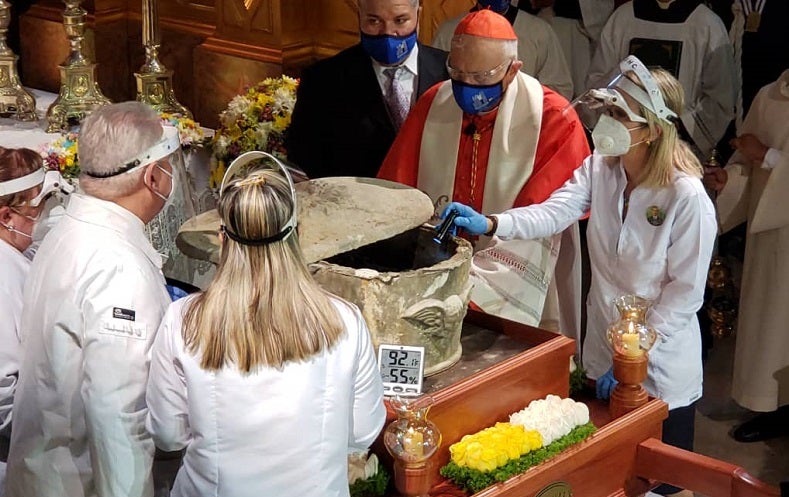 Exhumación de los restos del Dr. José Gregorio Hernández