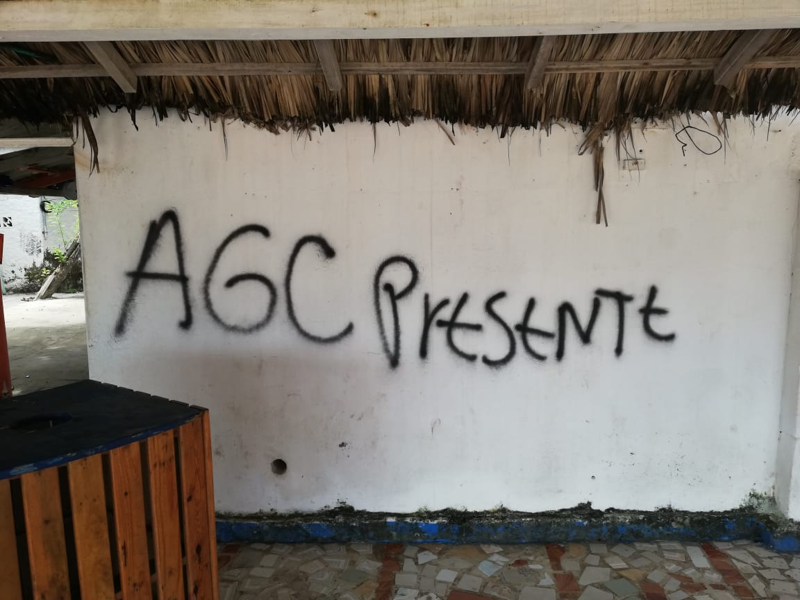 Viviendas pintadas por las AGC