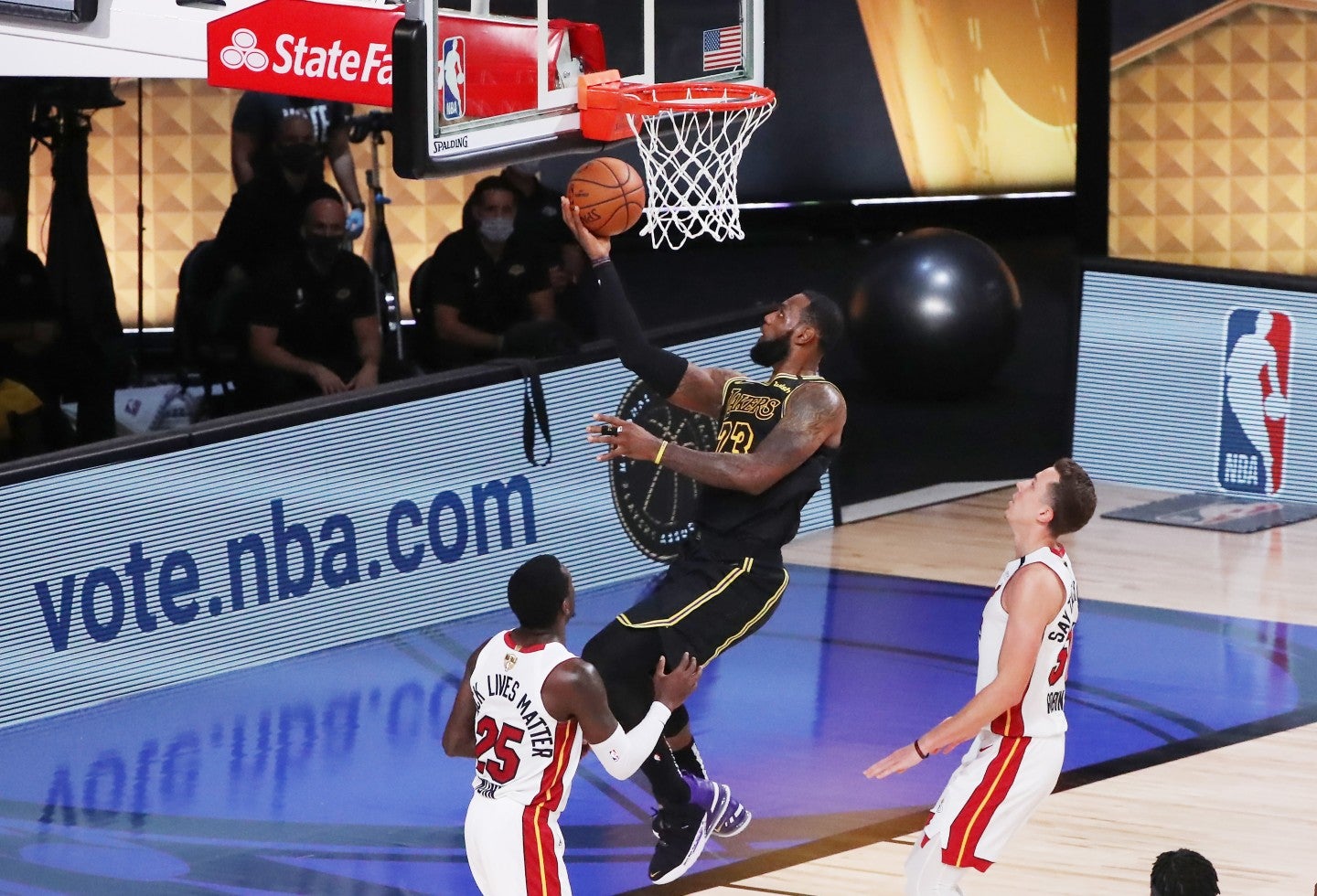 LA Lakers vs. Miami Heat - NBA