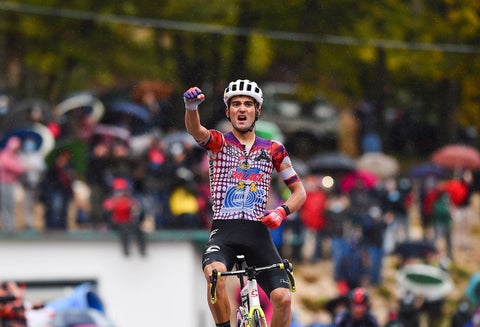 Ruben Guerreiro gana novena etapa del Giro de Italia