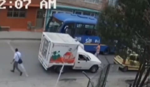 Pelea entre conductor de SITP y otro hombre