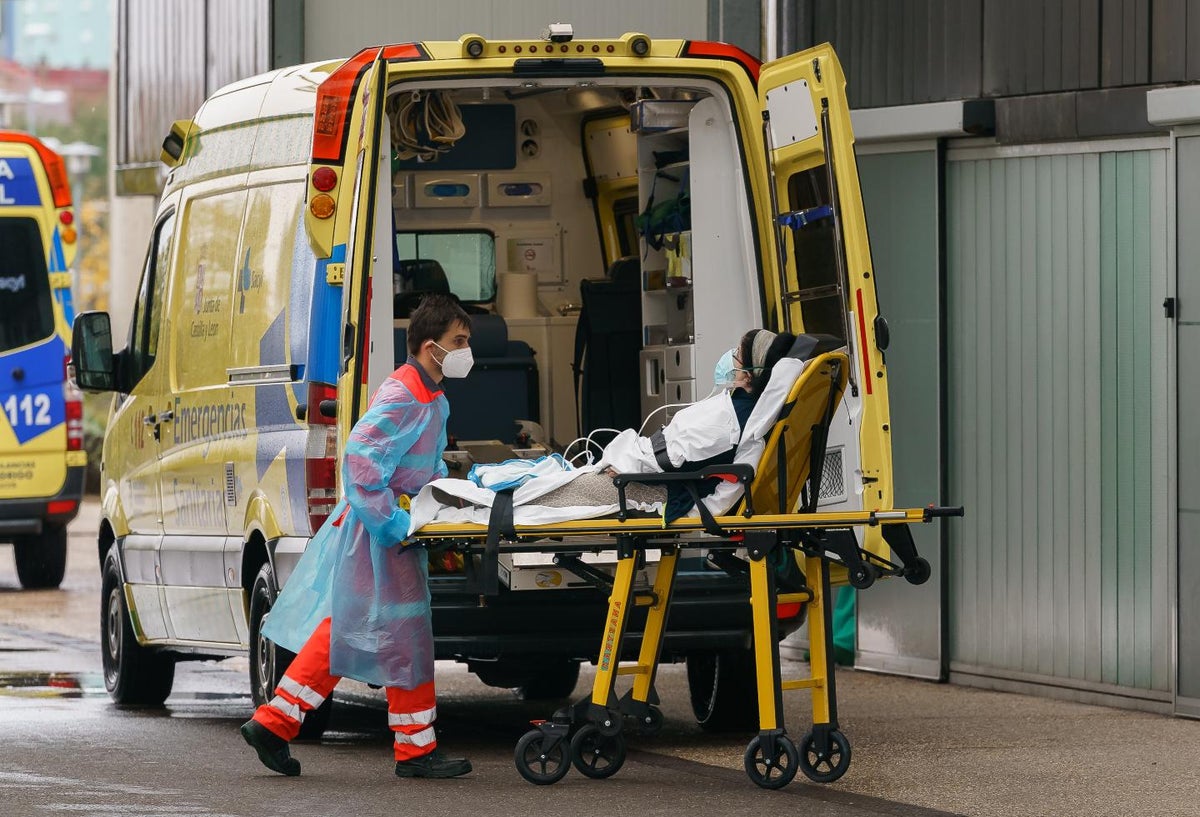 Un médico retira a paciente en Burgos, España