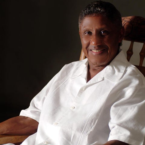 Silvio Brito, cantante y compositor