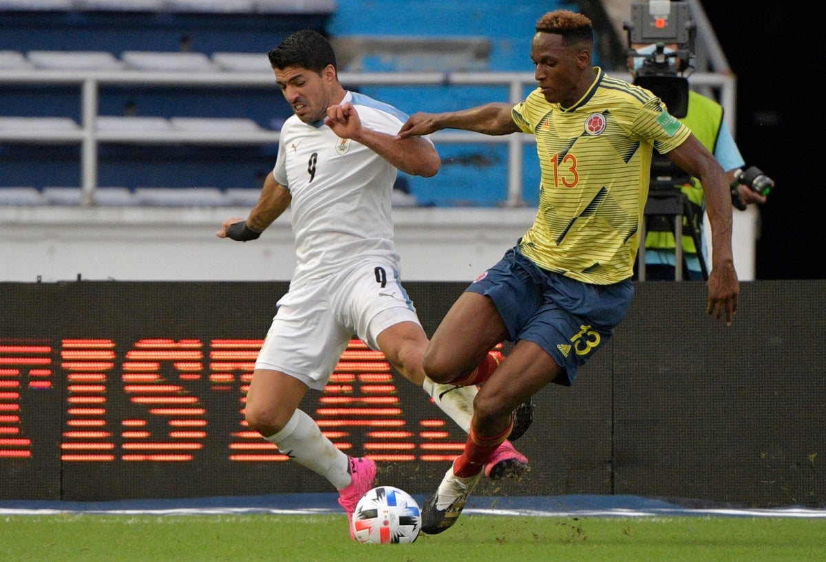 Yerry Mina - Luis Suárez - Selección Colombia