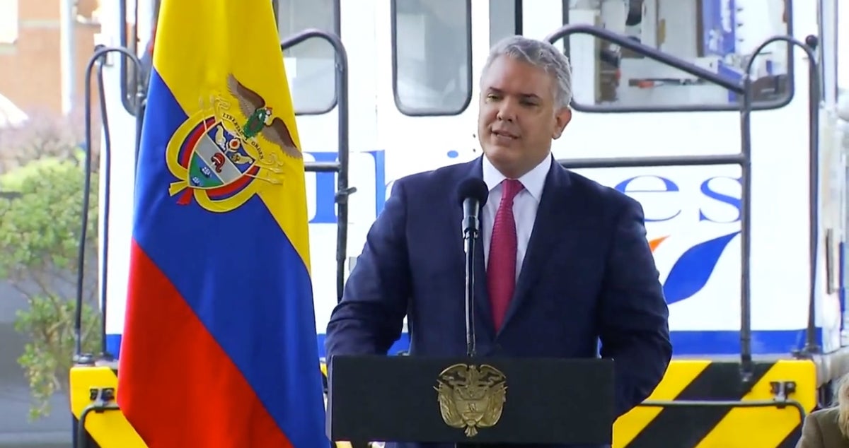 Iván Duque, en lanzamiento del plan férreo.
