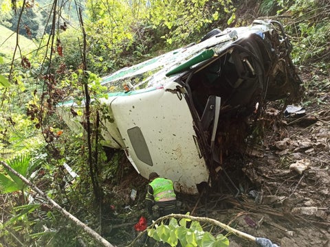 Las autoridades adelantan la investigación del accidente que dejó cuatro muertos.