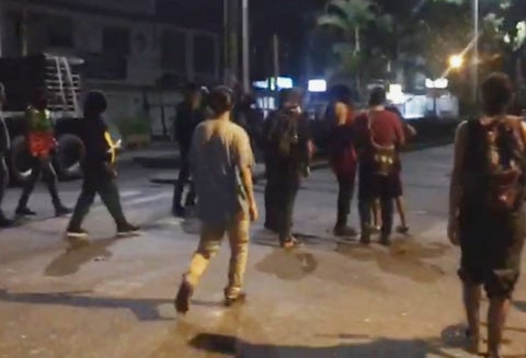 En video: Estudiantes de la UT se le 'rebotaron' a los 'Capuchos' por sus actos vandálicos