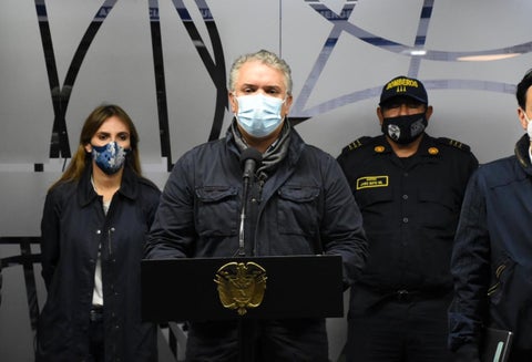 Iván Duque, presidente de Colombia, dando un balance del huracán Iota