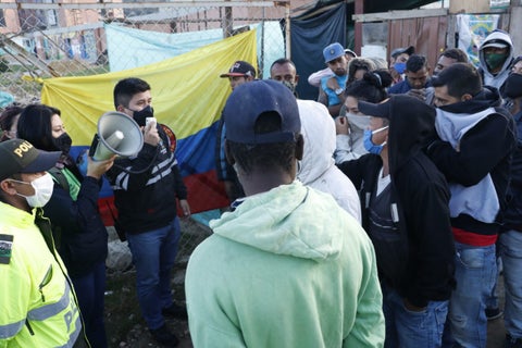 Desalojo de familias que vivían en terreno inestable de Soacha