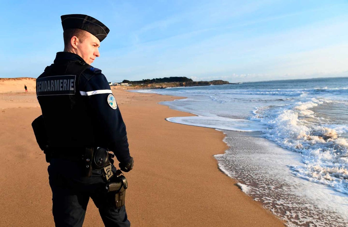 Marea blanca en costa de Francia