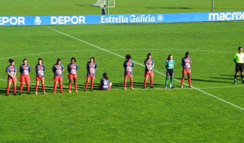 Captura de pantalla de Futbolista que se niega a dar minuto de silencio