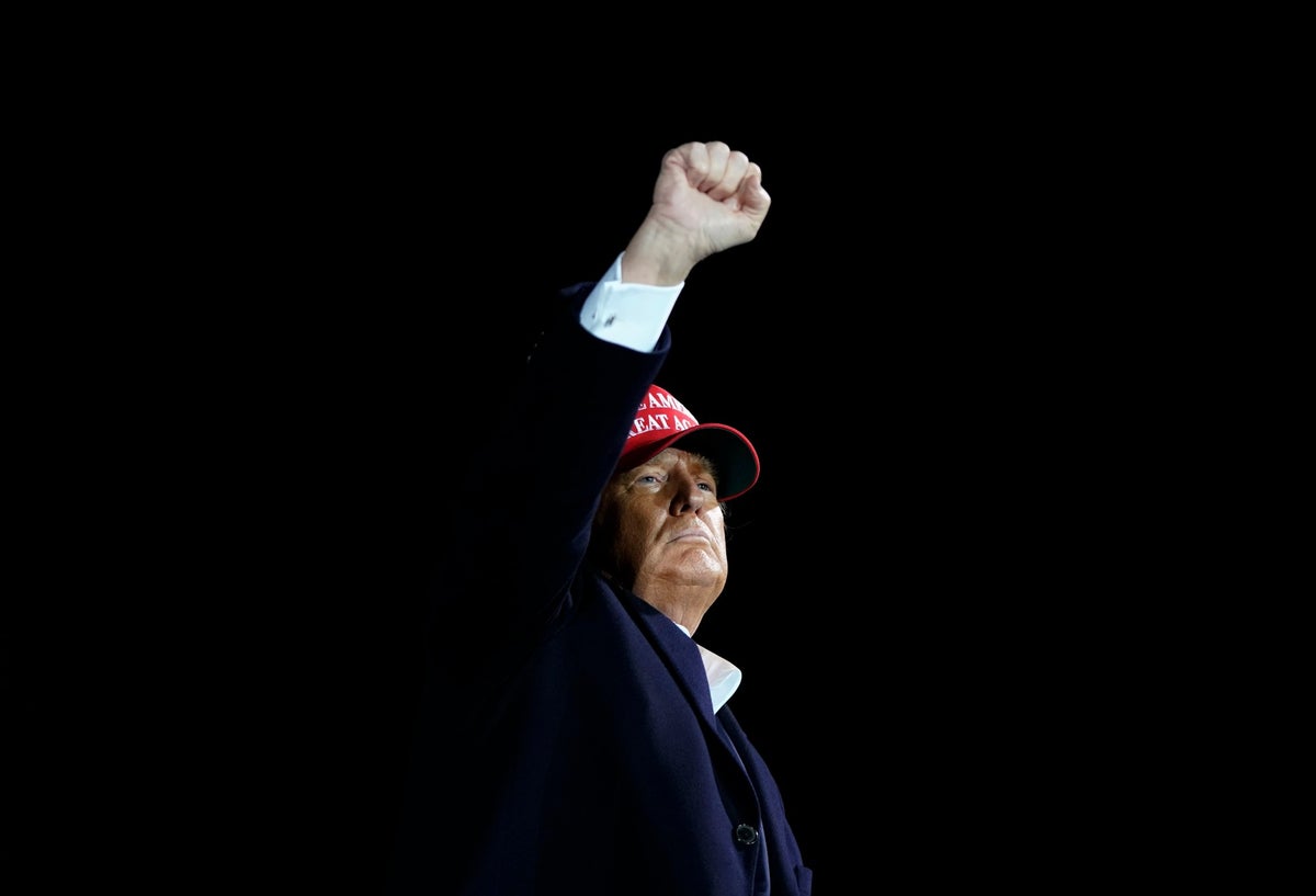 Donald Trump en acto de campaña en Florida
