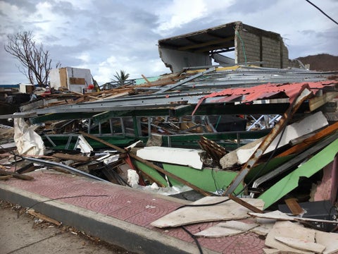 Comerciantes de Providencia y Santa Catalina en la ruina