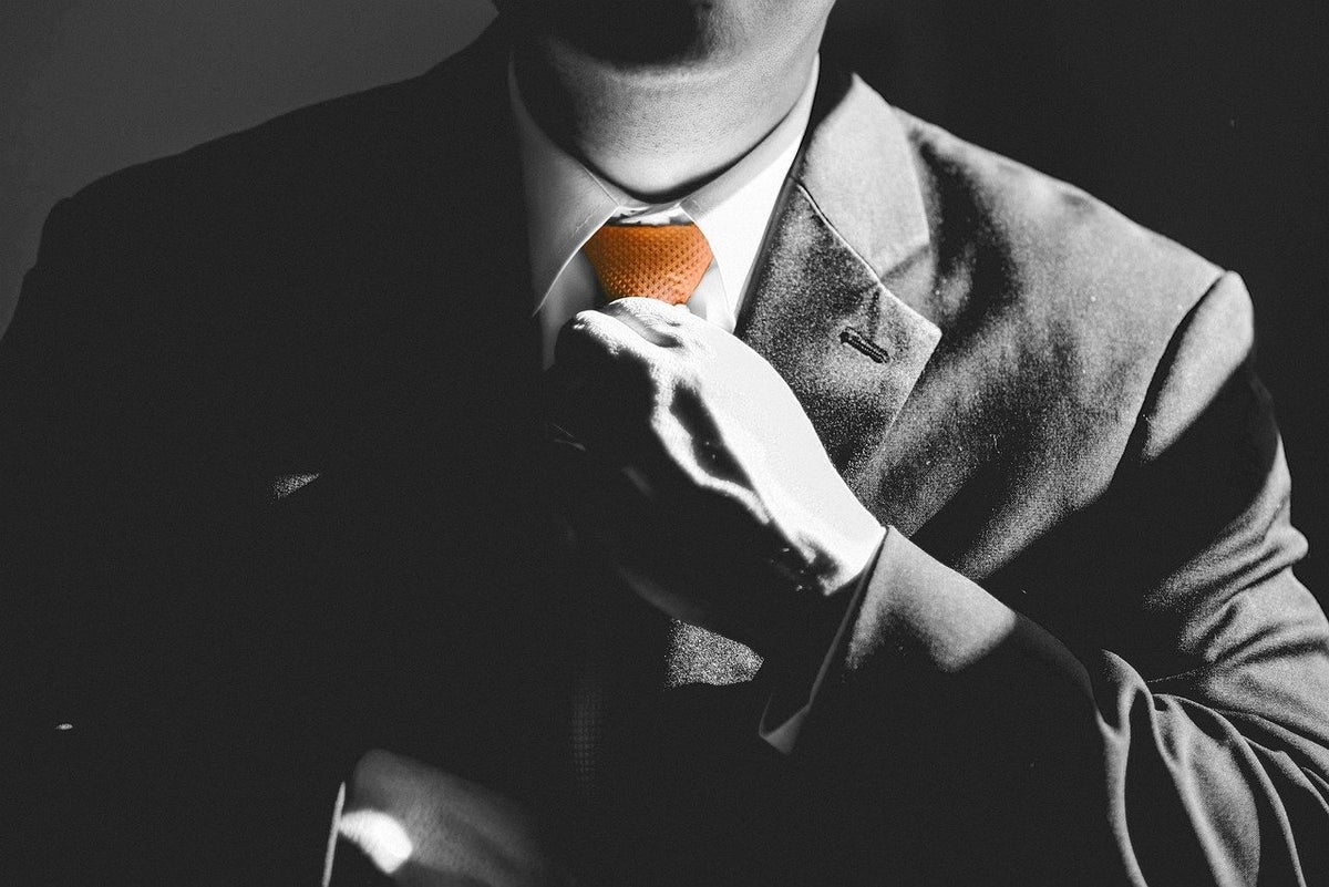Hombre con corbata