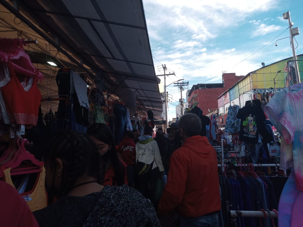 El comercio en pleno durante la temporada navideña