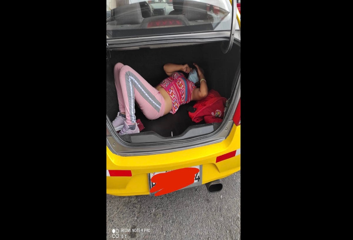 Taxista que llevaba a su amante en el baúl fue descubierto