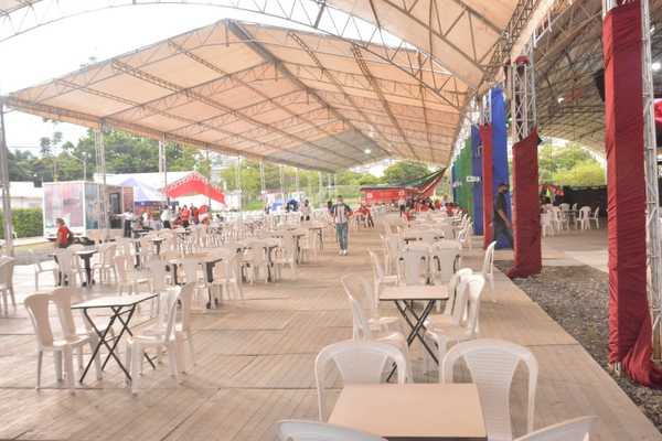 El aforo para este lugar es de 5000 personas.
