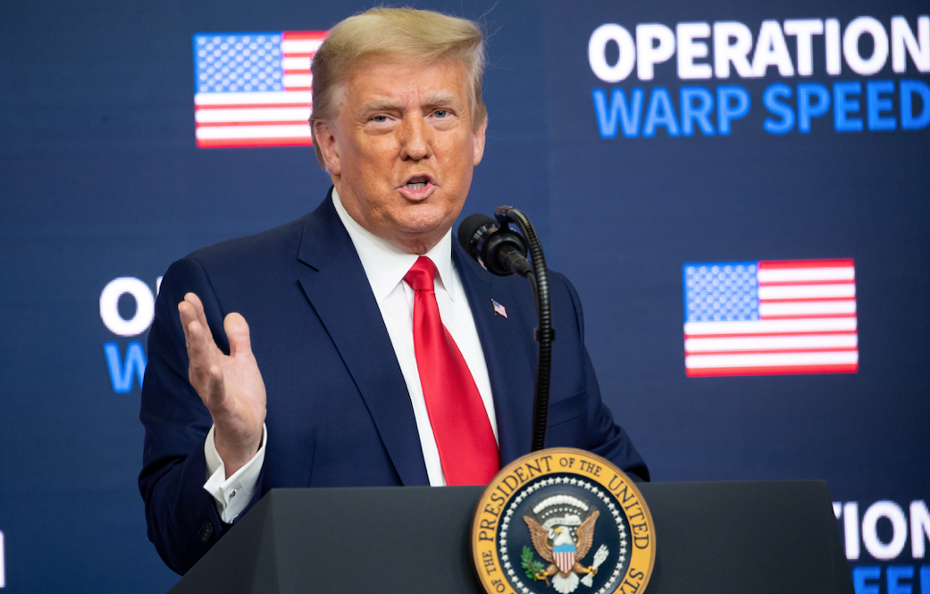 Donald Trump vacunación en EE.UU.