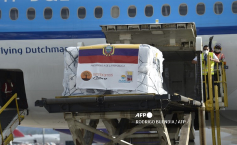 Vacunas de Pfizer llegan a Ecuador