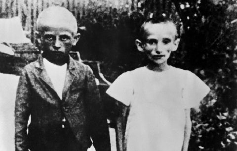Niños en campamento nazi