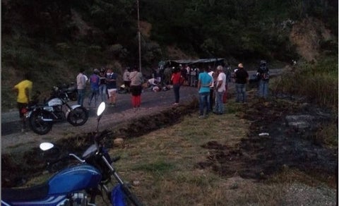 Accidente de vehículo militar venezolano en la frontera con Colombia
