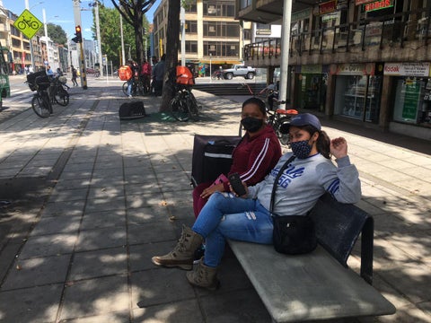 Venezolanas trabajan en Rappi